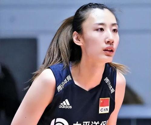 陈乐乐家庭背景,出身名门，传承家族荣耀的励志人生